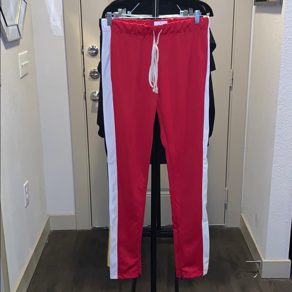 MEN. BRAND NEW BUNDLE! Fashion Nova joggers(Large)